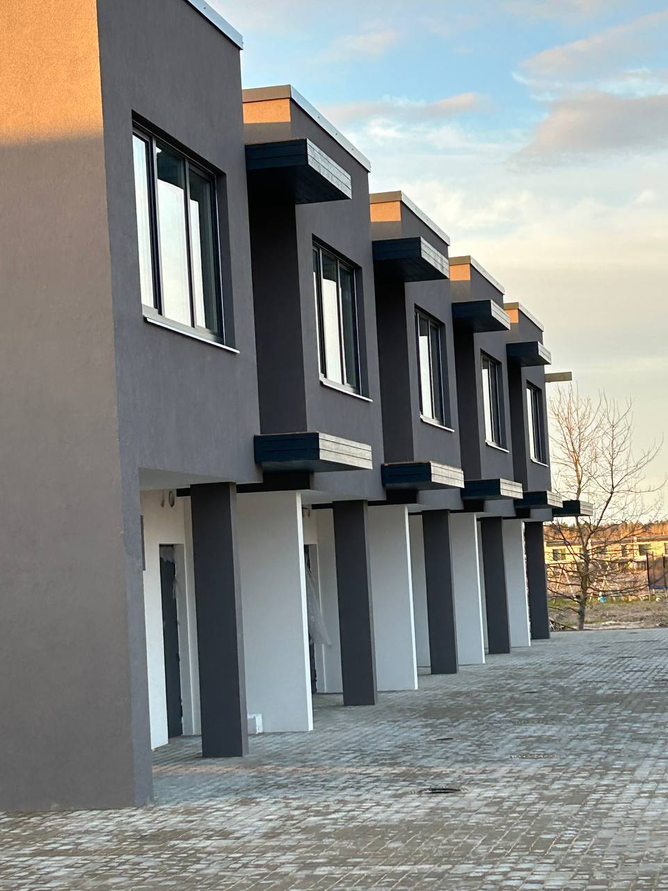 Konsoolrõduga eramu